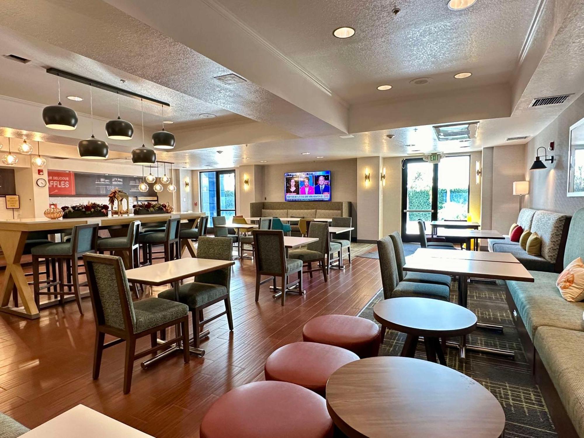 Hampton Inn & Suites Lathrop Eksteriør bilde