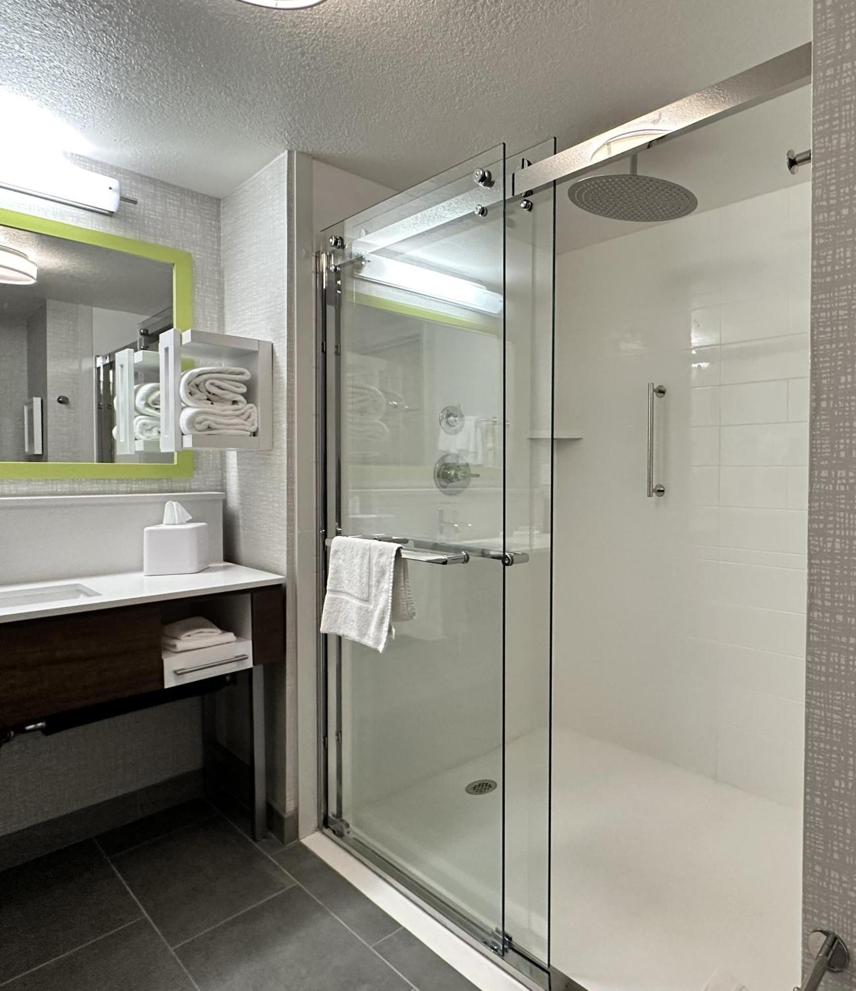 Hampton Inn & Suites Lathrop Eksteriør bilde