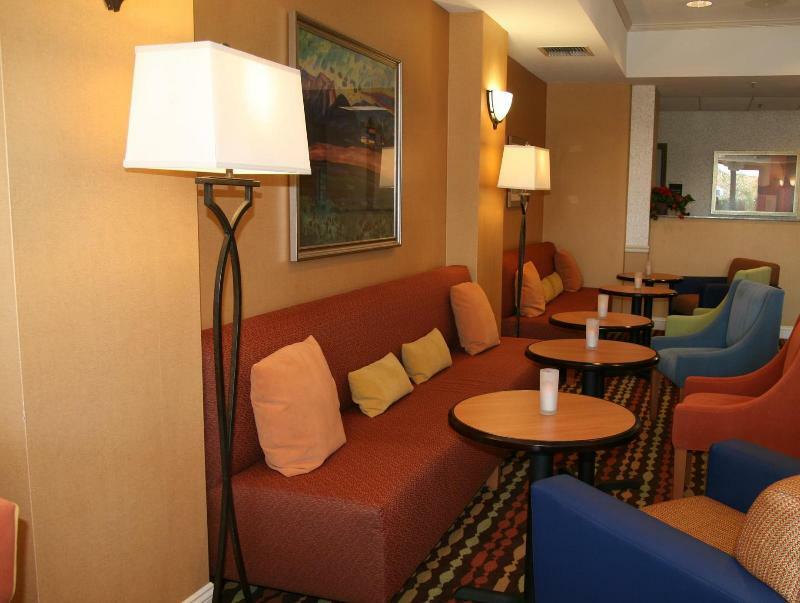 Hampton Inn & Suites Lathrop Eksteriør bilde